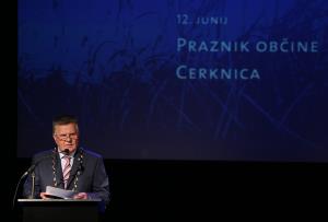 SLAVNOSTNA SEJA IN PODELITEV OBČINSKIH PRIZNANJ 01 FOTO LJUBO VUKELIČ